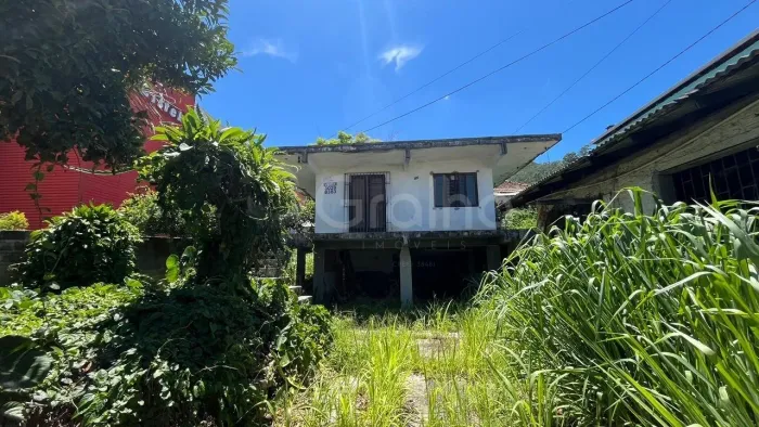 Terreno de 463m² na Costeira do Pirajubaé