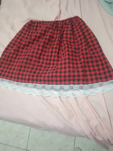 Saia vermelha xadrez