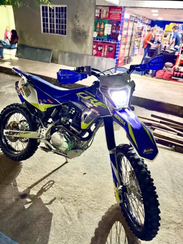 MOTO PARA TRILHA 
