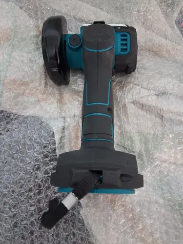 Lixadeira mine makita 18v sem bateria e carregador