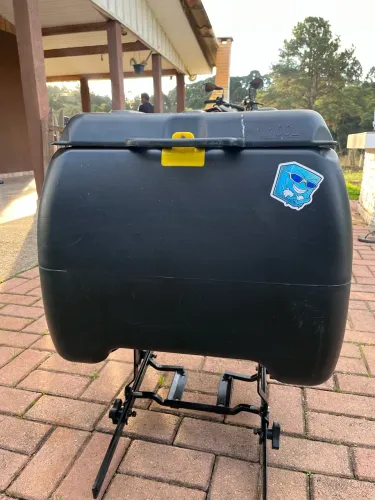CAIXA PARA MOTO 100 LITROS