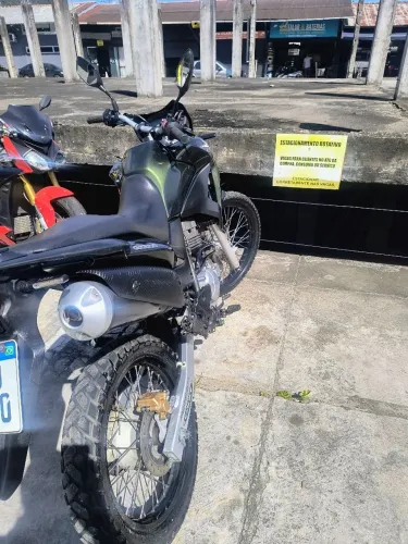 Vendo XRE300 ano 2018
