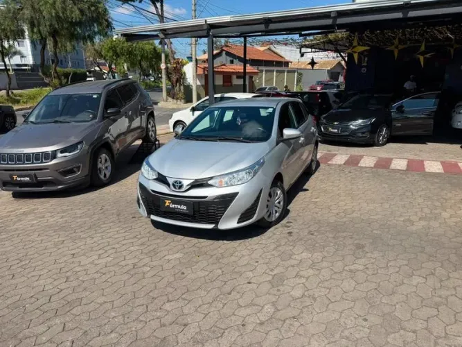 Toyota Yaris XL 1.3 Flex 16V 5P Aut. 2022