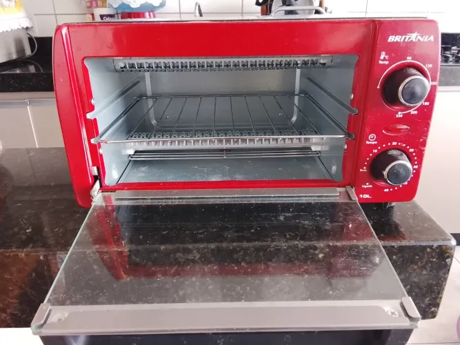 Mini forno elétrico Britânia estado de novo