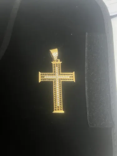 Pingente de cruz em ouro 18k