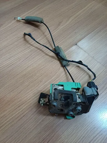 Fechadura Completa Com Trava Elétrica Dianteira Esquerda Idea 2014