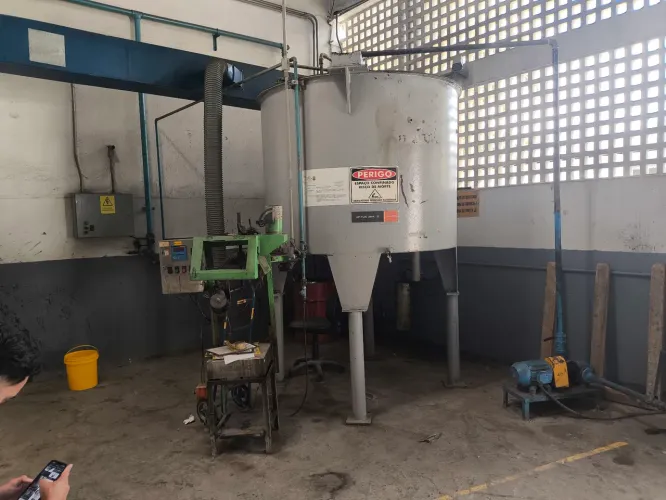 Tanque de Armazenamento Em Aço Carbono com sistema de envase