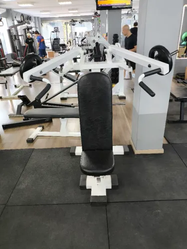 SHOULDER PRESS - CORPO & VIDA