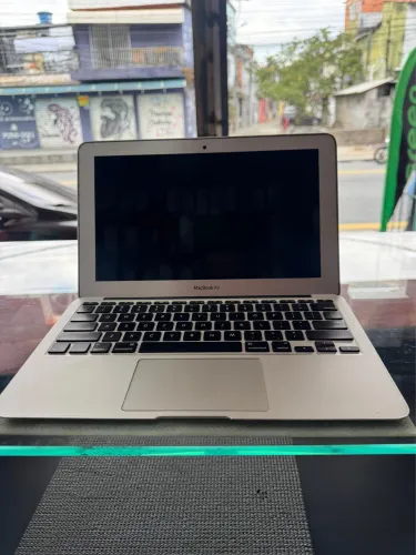 MacBook
