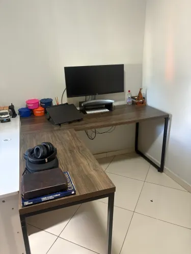 Mesa de Escritório em L Estilo Industrial