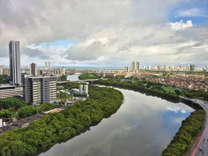 Apartamento à venda no EDF. MARIA TEREZA COELHO, ILHA DO RETIRO, Recife, PE
