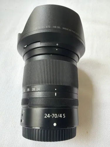 Nikon Z 24-70 F/4 S
