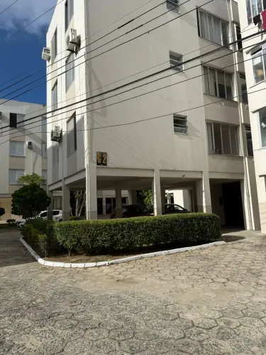 Apto 100% mobiliado, reformado com 1 dormitório de casal com Split, armário embutido, cama