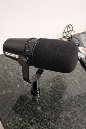 Microfone Shure MV7 profissional
