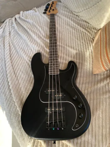Contrabaixo PSB-40 passivo strinberg 