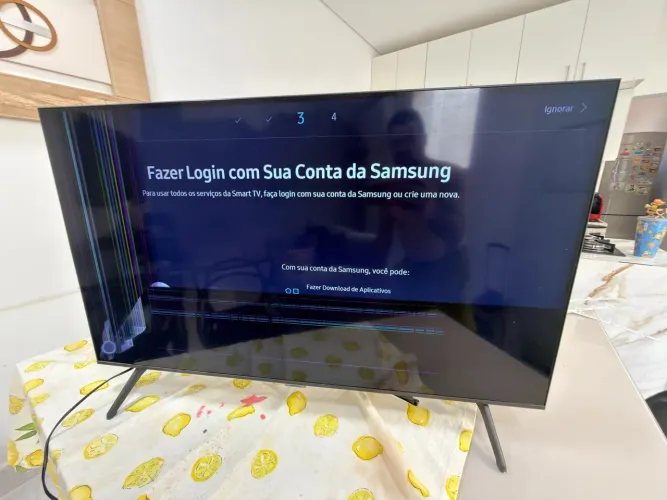 Tv Samsung Tu 7000 43? com defeito