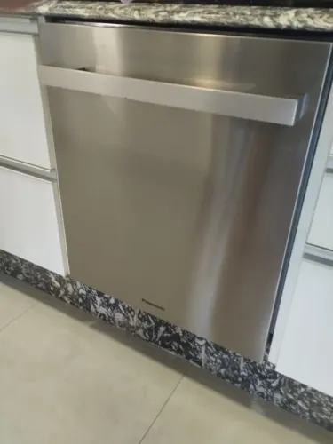 Lavadora de louças Panasonic 