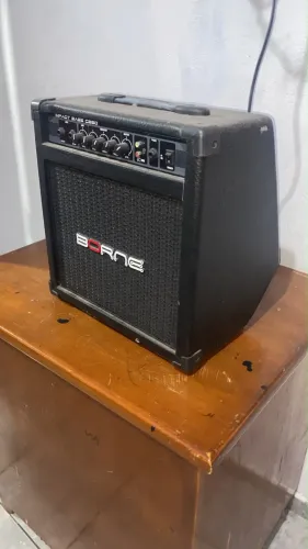 ? Cubo pra Baixo Borne CB80 Potência: 30W RMS (som forte e limpo)