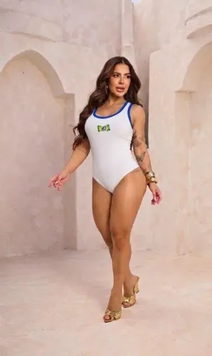 Roupa do Brasil feminina