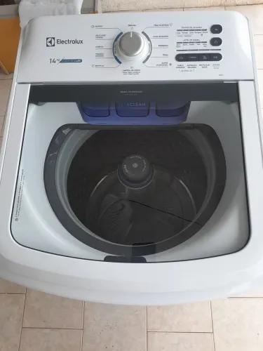 Máquina de lavar Electrolux 14kg