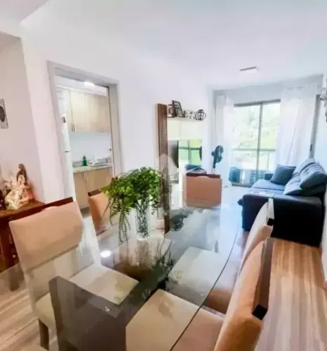 Duplex para venda possui 120 metros quadrados com 3 quartos em Nogueira - Petrópolis - RJ