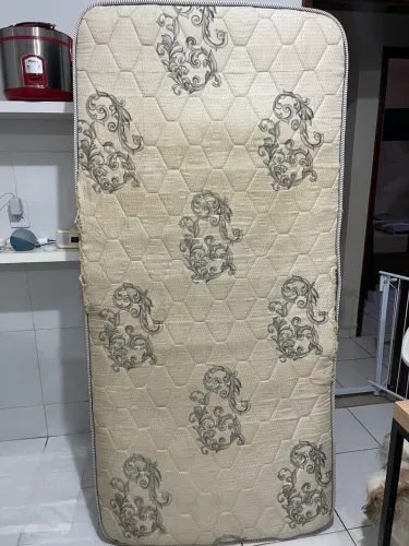 Doação de colchão solteiro