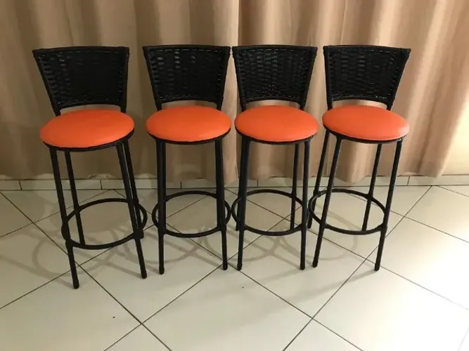 BANQUETA PARA BALCÃO EM ALUMINIO/UNIDADE