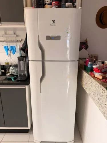Geladeira/Refrigerador Frost Free Electrolux 371 Litros (DFN41) 127V