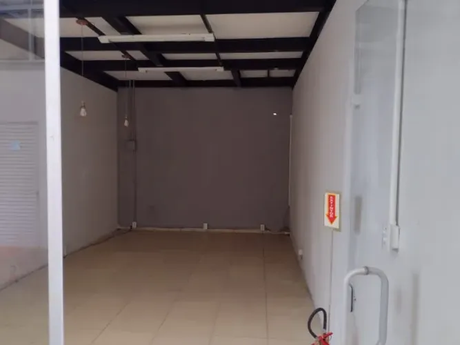Sala comercial 03 -em frente a Milium - Locação