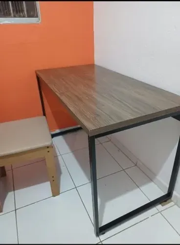 Mesa Kuadra Office 1,20metro ( Ferro e madeira)