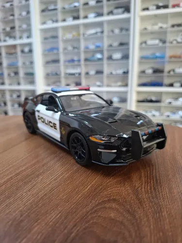 Miniatura Police Motormax 1/24 Ford Mustang GT 2018