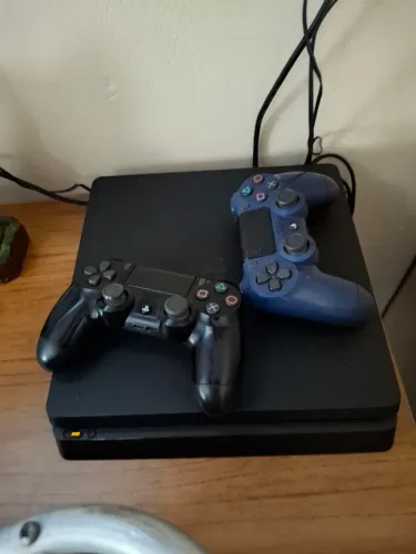 Vendo ps4 500 Gb