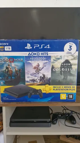 PlayStation 4 slim 1tb