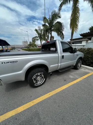 Ford F-250 XLT 4.2 TB Diesel 2005