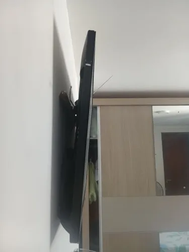 TV muito conservada 43 polegadas, não é smart!