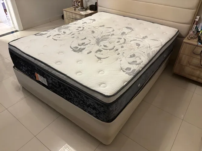 Cama Queen