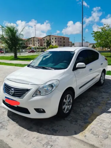 Nissan Versa SL 1.6 16V Flex Fuel 4P Mec. 2014