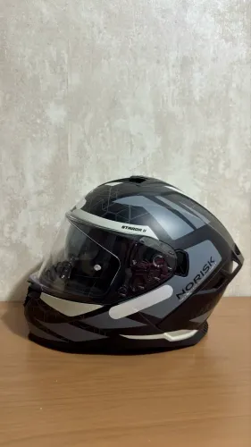 Capacete Norisk Strada II com Viseira Solar