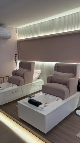 Spa dos pés com cromoterapia