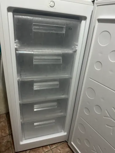 OPORTUNIDADE FREEZER SEMI NOVO !!