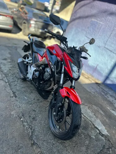 Cb twister 300f 2023 10mil km