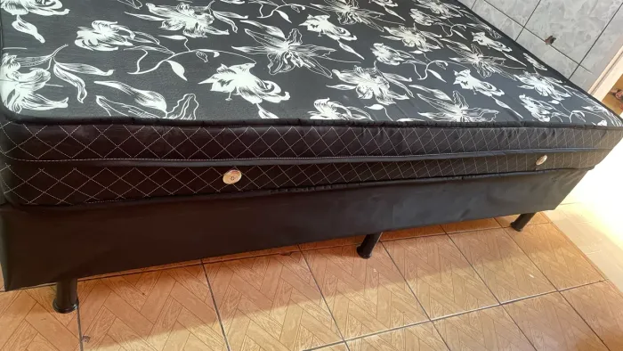 Cama base + colchão de espuma casal 