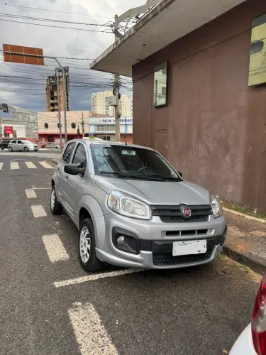Fiat Uno Attractive 1.0 Flex 6V 5P 2017