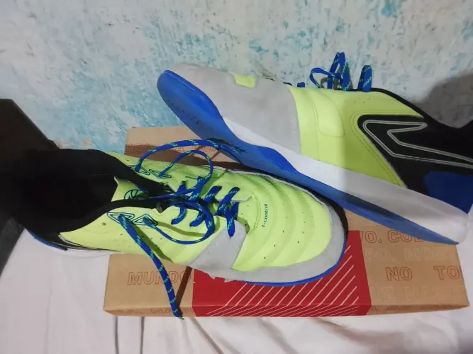 Chuteira Futsal Topper Dominator Club V Tam 40 (Seminova na Caixa)