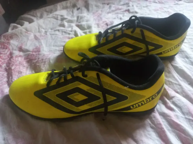 Chuteira Umbro Futsal