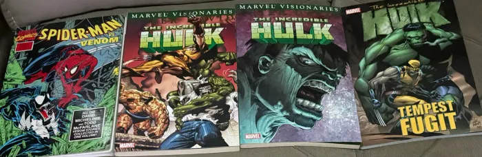 Marvel comics Hulk visionaries 3 vol and Spider man mcfarlane 1 vol hqs americanas 