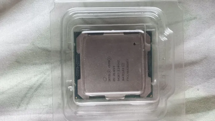 PROCESSADOR NOVO XEON E5 2630 V4