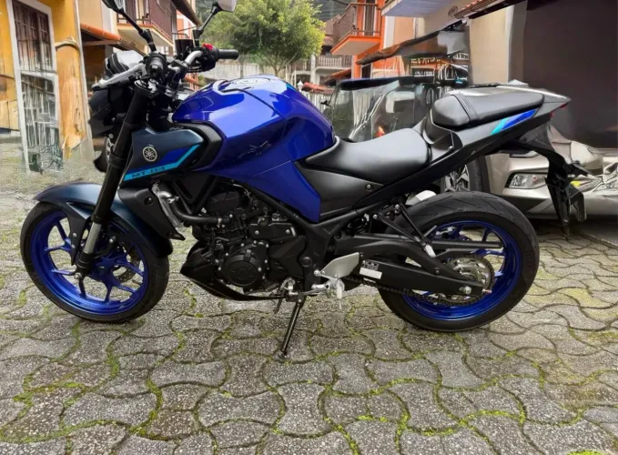 VENDE-SE MT-03 2025