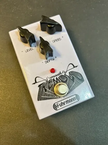 Pedal Guitarra Tremolo Furhmann