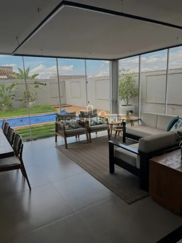 Casa de luxo em condomínio na cidade de São José do Rio Preto-SP, bairro Parque Residencia